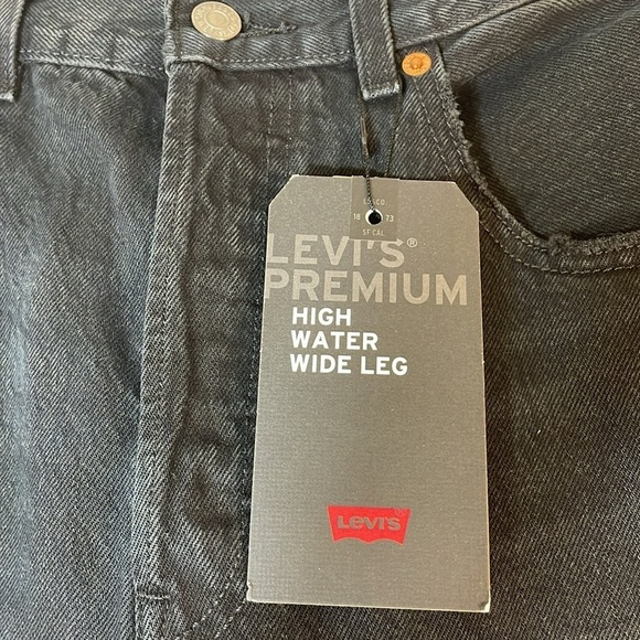 NWT. Levi’s 31 High Water Wide Leg Jeans. - Picture 3 of 13